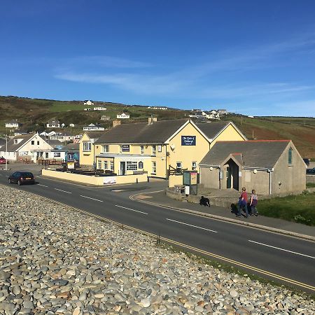 The Duke Of Edinburgh Inn Newgale Eksteriør billede