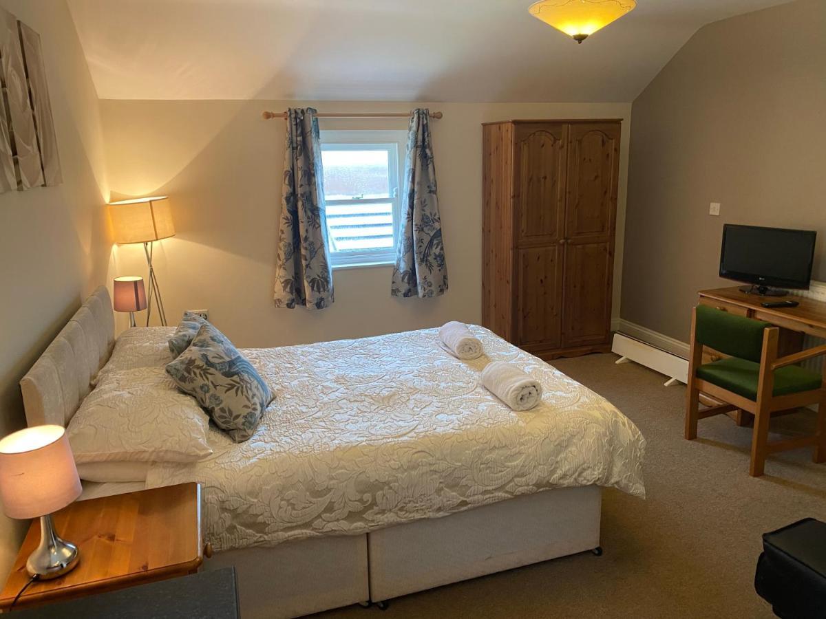 The Duke Of Edinburgh Inn Newgale Eksteriør billede
